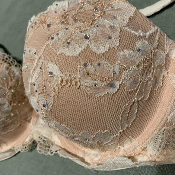 💕Body by Victoria LIGHTLY LINED Demi Bra💕 - Picture 7 of 10